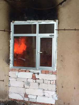 ISO834 मानक निर्माण सामग्री ऊर्ध्वाधर अग्नि परीक्षण भट्टी प्रयोगशाला परीक्षण उपकरण