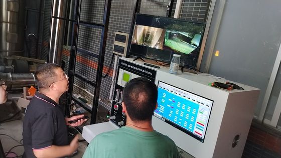 परीक्षण प्रयोगशाला कंडक्टरों पर ऊर्ध्वाधर लौ प्रसार के प्रतिरोध का परीक्षण करती है परीक्षण उपकरण